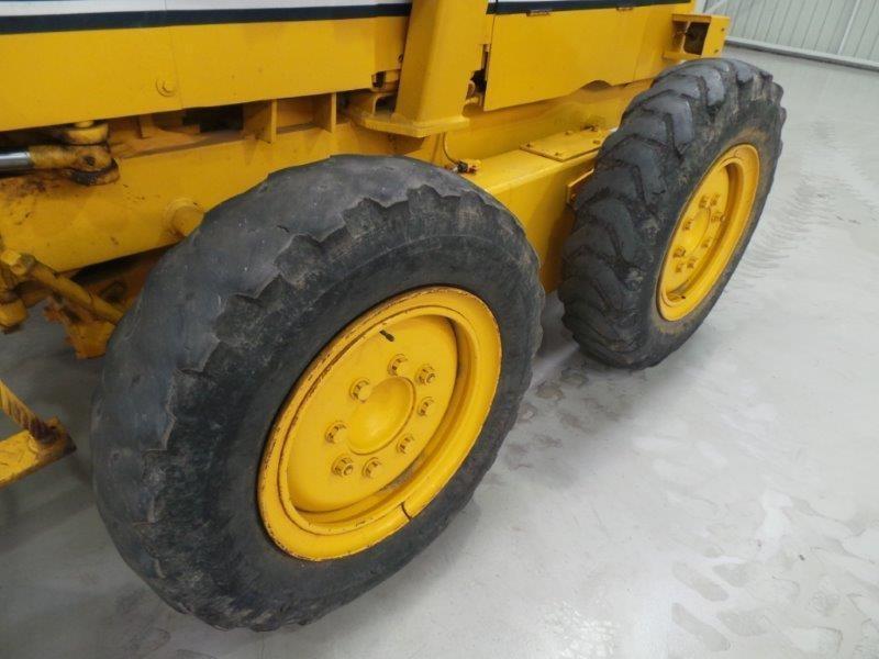 KOMATSU GD355A-1