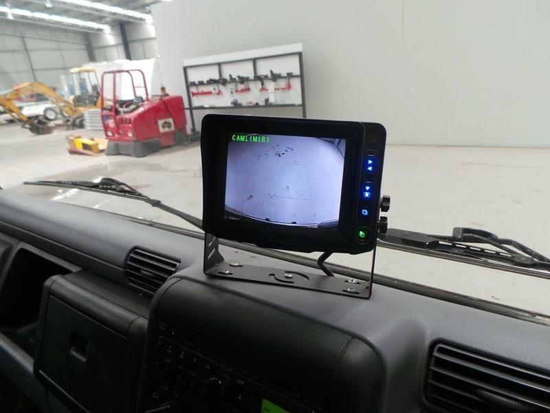 2010 FUSO CANTER PANTECH