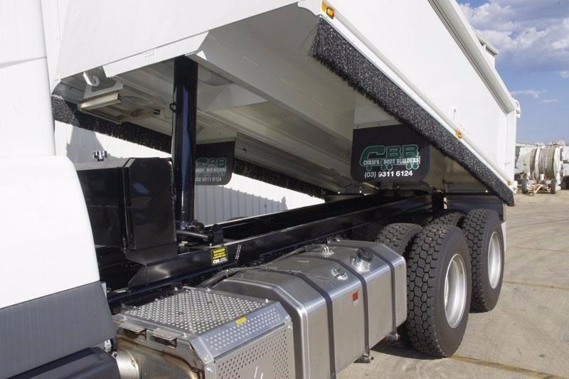 2017 FUSO FV51 FV51 Truck