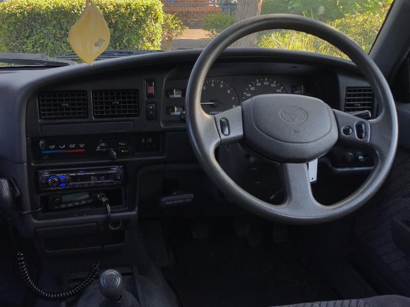 1992 TOYOTA Hilux Surf