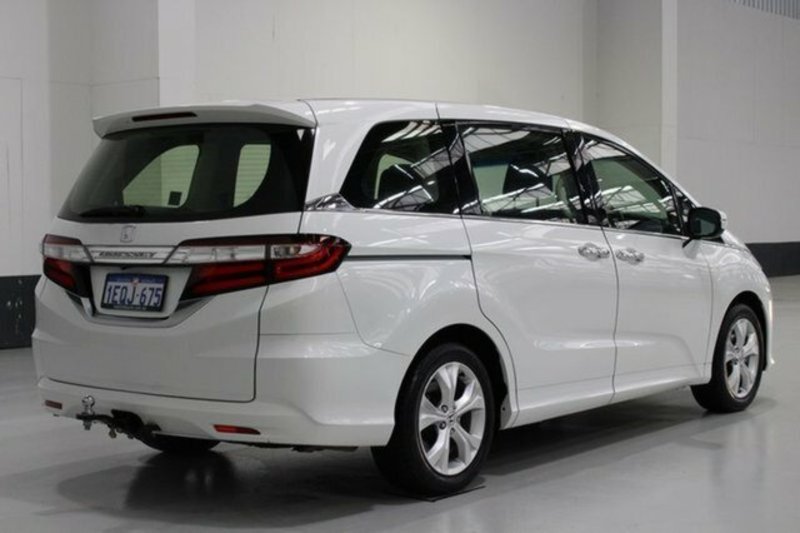 2014 HONDA ODYSSEY VTi RC