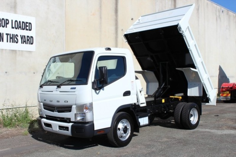 2017 FUSO Canter 715 Wide Canter 715 Wide Truck