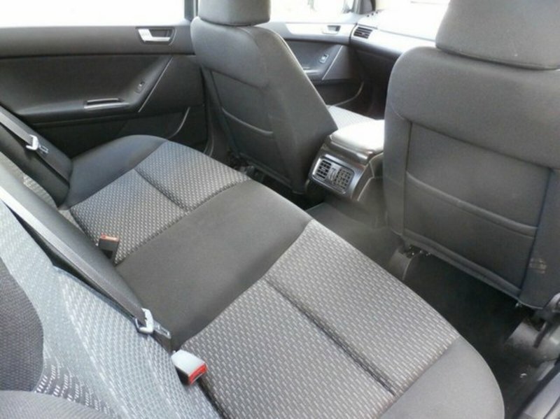2012 FORD FALCON XT FG MkII
