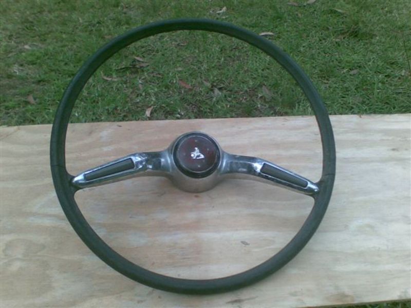 HOLDEN EJ STEERING WHEEL