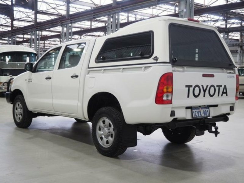 2008 TOYOTA HILUX SR (4x4) KUN26R 08 UPGRADE