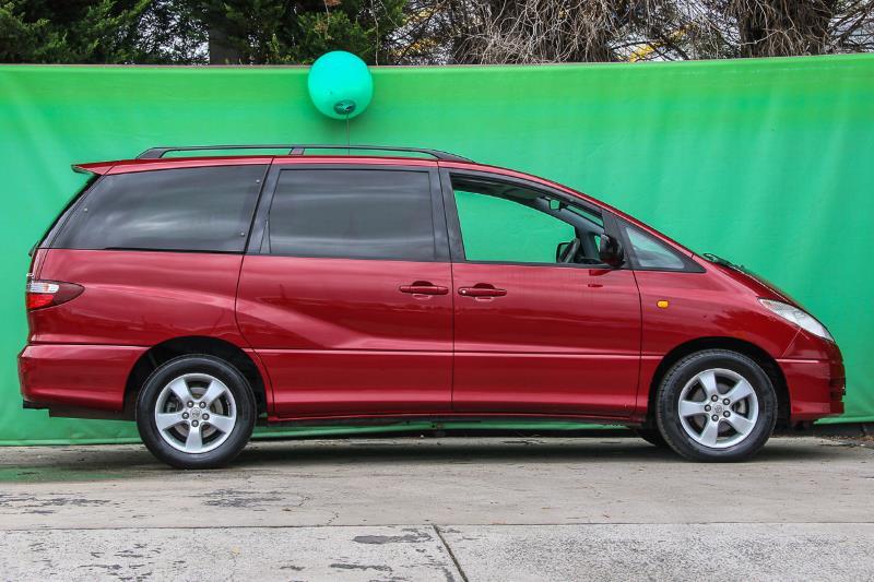 2001 TOYOTA TARAGO