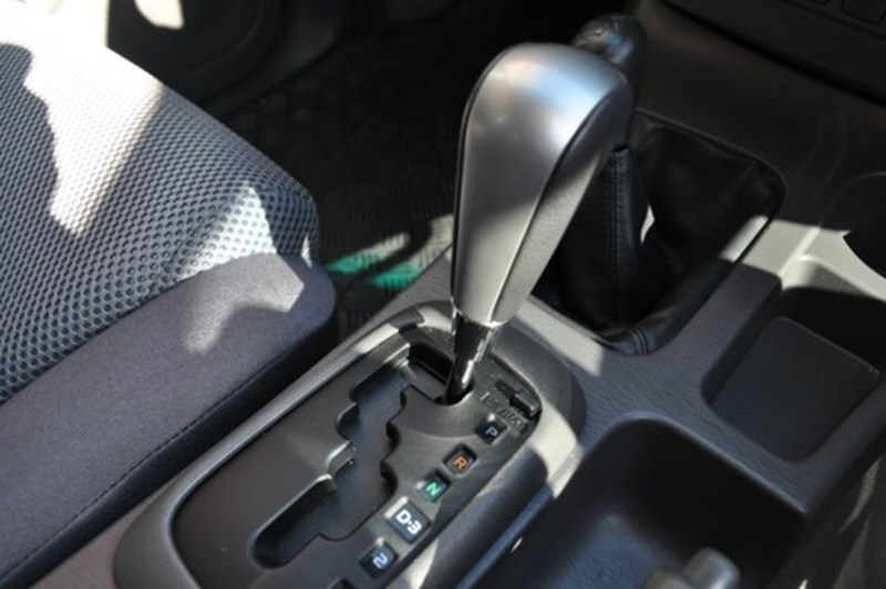 2013 TOYOTA HILUX SR5 DOUBLE CAB KUN26R MY12