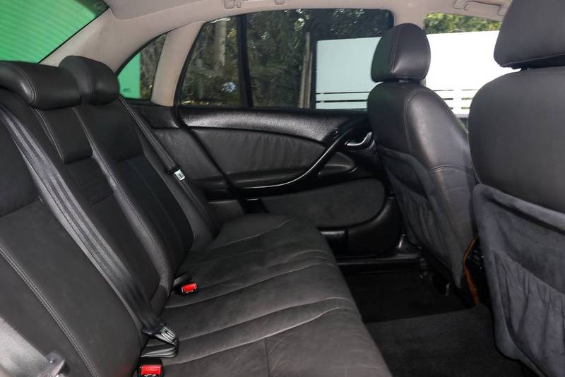 2004 HOLDEN STATESMAN V8 WK