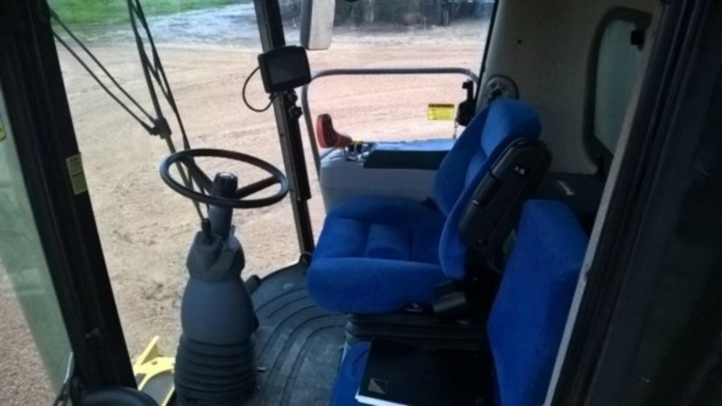 2011 NEW HOLLAND CR9080 CR9080 HarvesterHeader