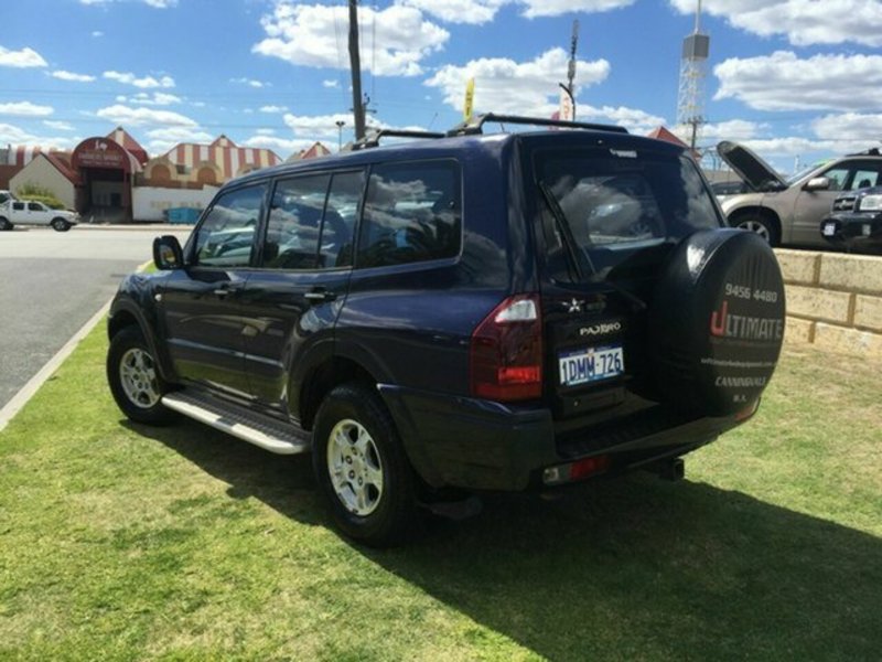 2003 MITSUBISHI PAJERO GLX NP