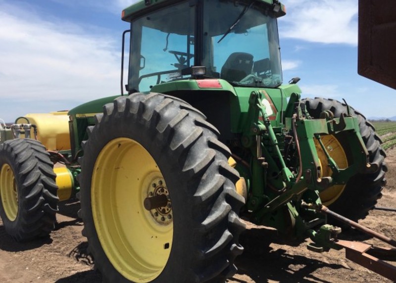 JOHN DEERE 8410 Tractor