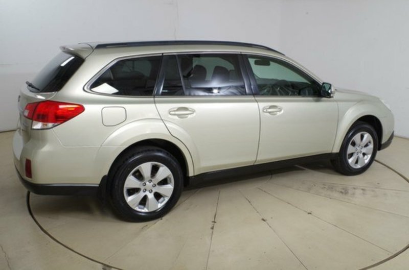 2010 SUBARU OUTBACK 2.5i MY10