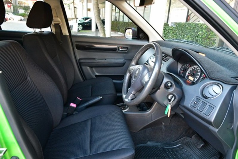 2010 SUZUKI SWIFT GLX RS415
