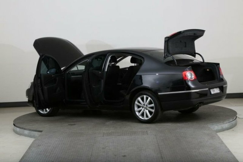 2010 VOLKSWAGEN PASSAT 125 TDI 3C MY10