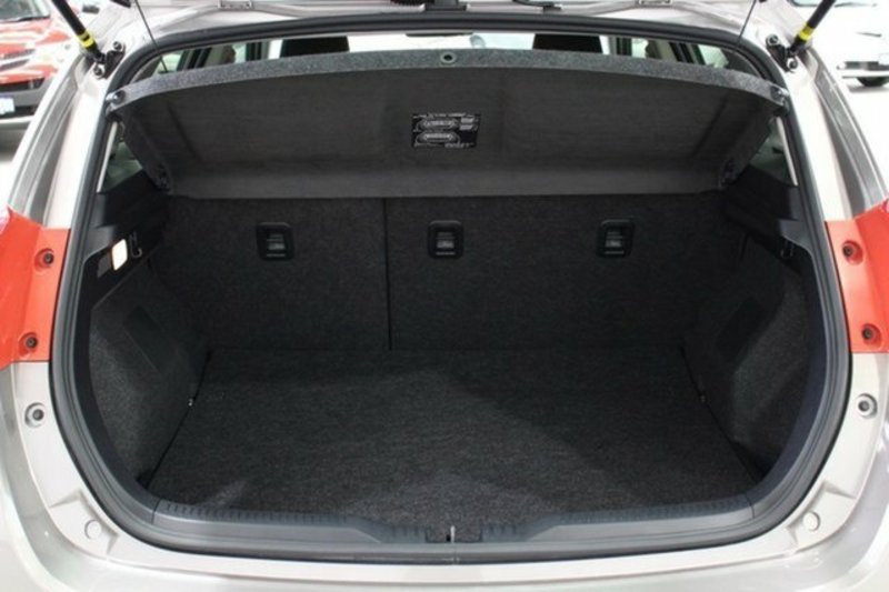 2013 TOYOTA COROLLA ASCENT ZRE182R