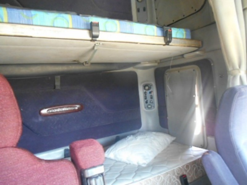 2000 FREIGHTLINER Century C(ST)120 Century Class FLX Century C(ST)120 Truck