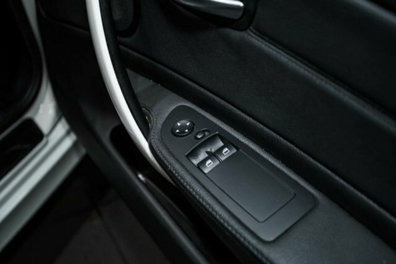 2012 BMW 1 20i E82 MY12