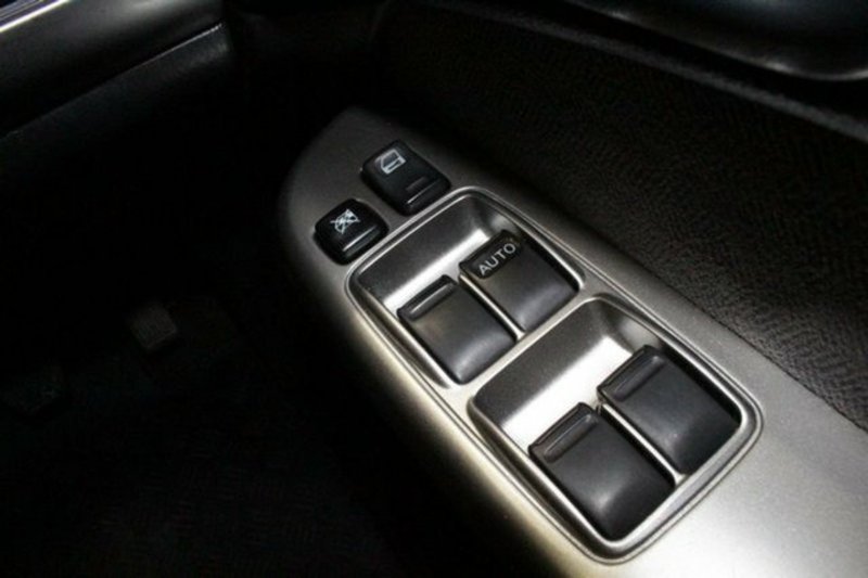 2006 NISSAN PATROL ST (4x4) GU IV