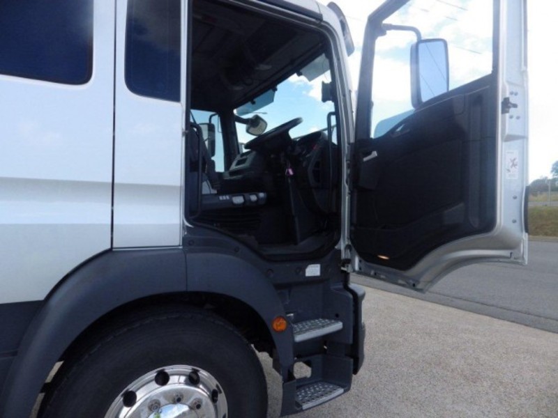2012 MAN TGM 18:340 4X2 DUAL CAB Truck