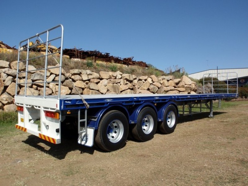 2004 Vawdrey Flat top Semi Trailer