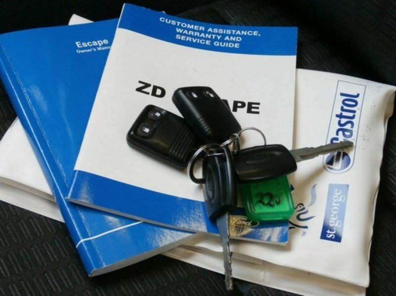 2010 FORD ESCAPE ZD