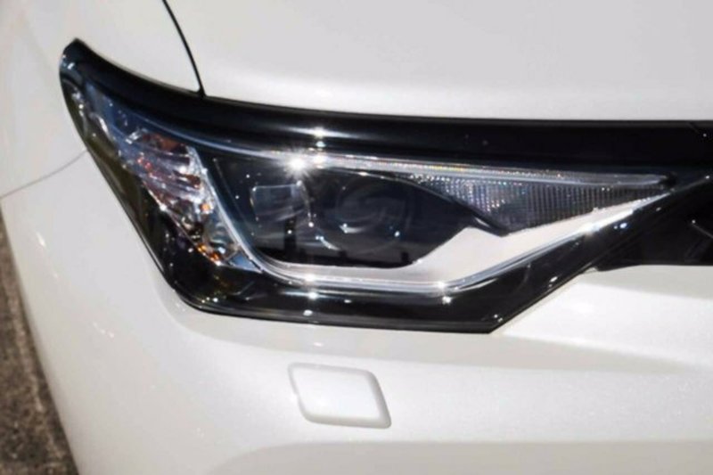 2015 TOYOTA COROLLA ZR ZRE182R MY15