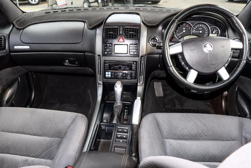2004 HOLDEN CALAIS VY II