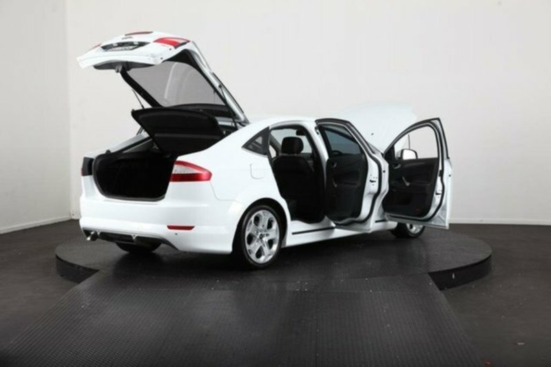 2010 FORD MONDEO TITANIUM MB