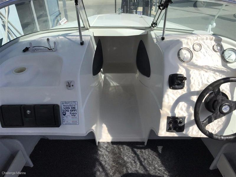 Mustang 1750 Runabout