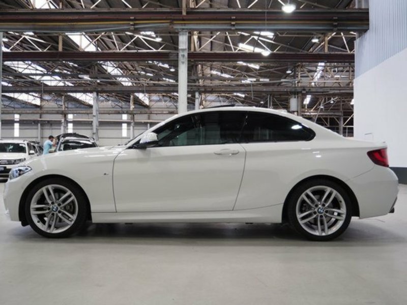 2014 BMW 2 20i F22