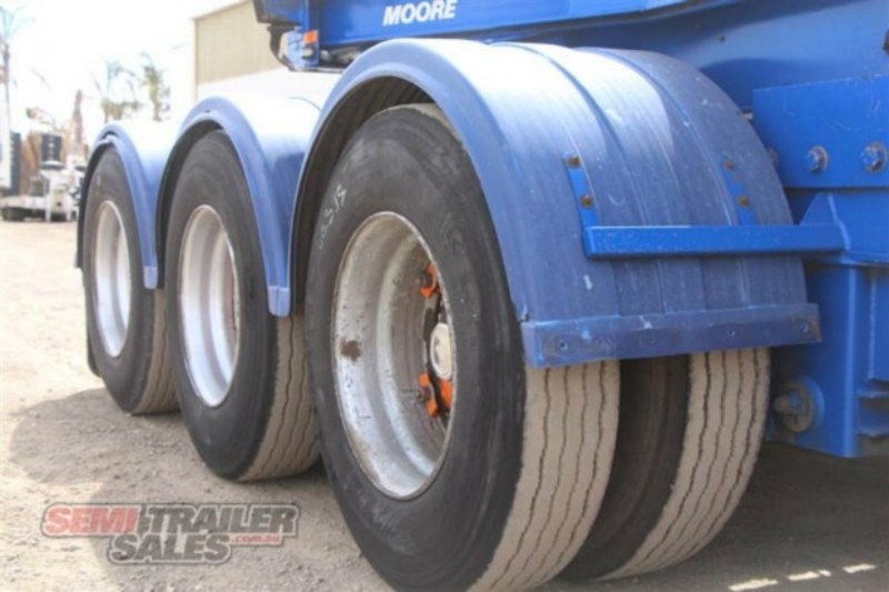 2008 MOORE Semi Retractable Tipping Skel Semi