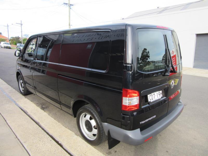 2011 VOLKSWAGEN TRANSPORTER T5 MY11