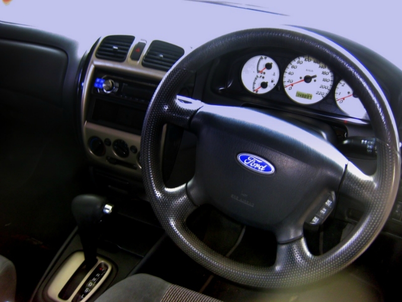 2002 FORD LASER SR2 KQ