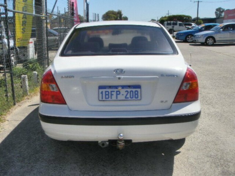 2001 HYUNDAI ELANTRA GLS XD