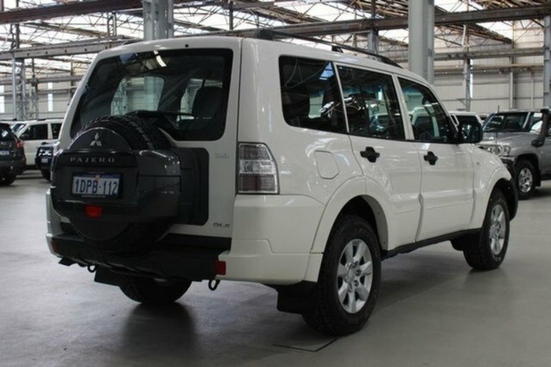 2011 MITSUBISHI PAJERO GLX LWB (4x4) NW MY12