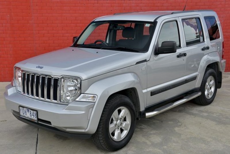 2010 JEEP CHEROKEE SPORT KK