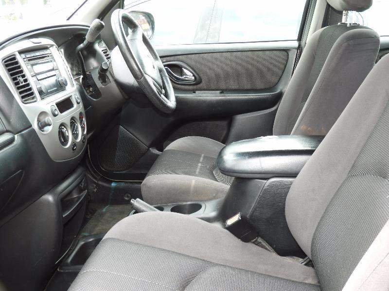 2003 MAZDA TRIBUTE CLASSIC