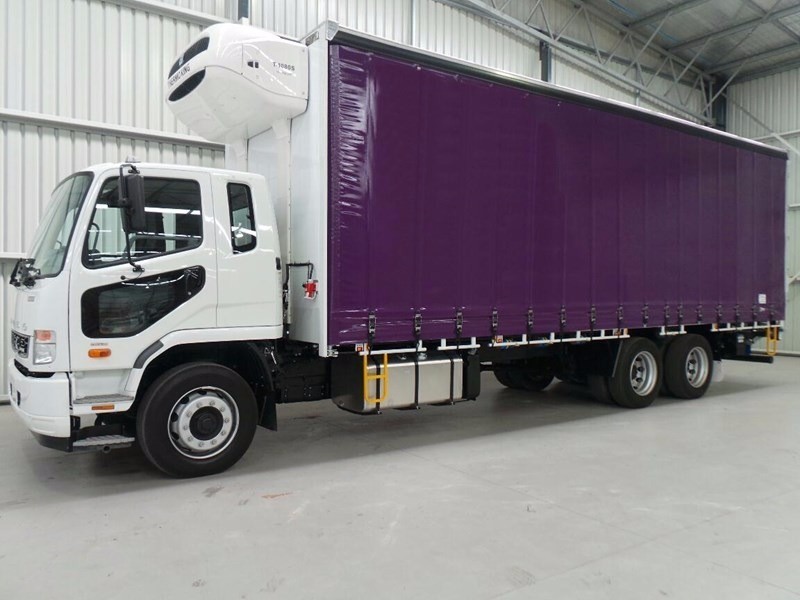 2017 FUSO Fighter 2427 Fighter 2427 Truck