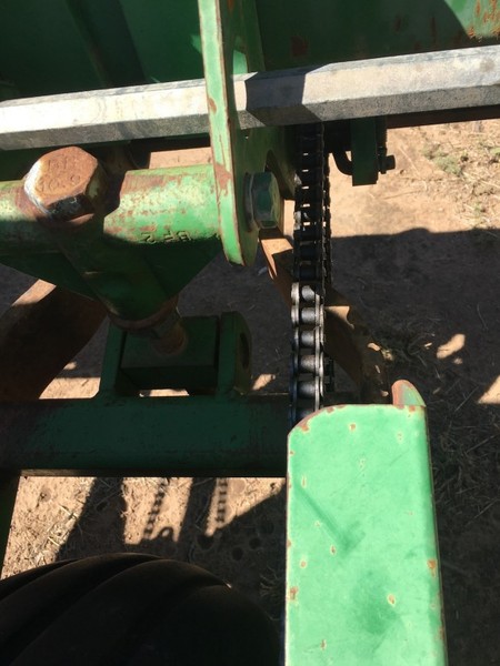 JOHN DEERE 1700 Planters