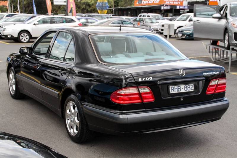 2001 MERCEDES-BENZ E200K CLASSIC W210