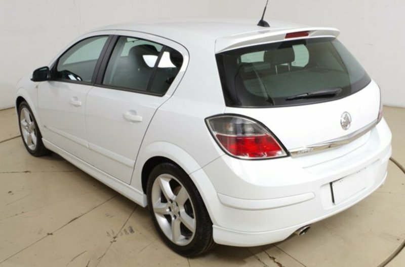 2010 HOLDEN ASTRA SRi AH MY09