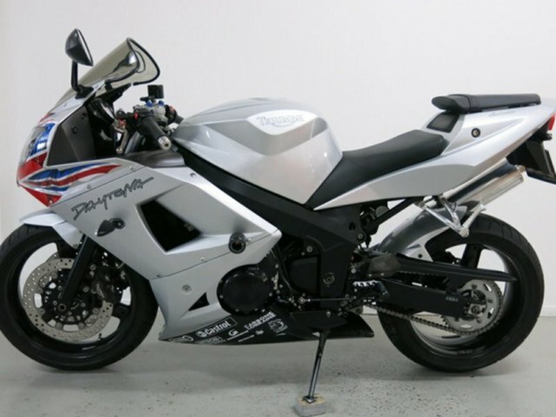 2003 TRIUMPH 600CC DAYTONA 600 MY03