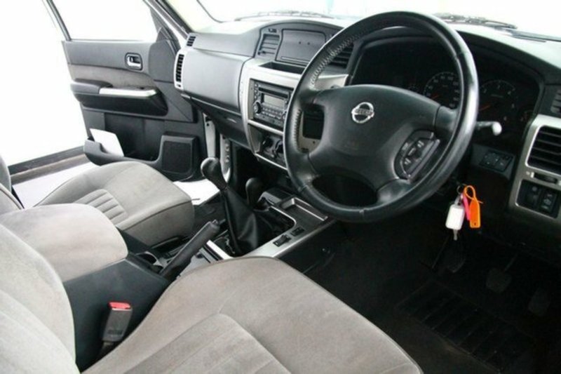 2011 NISSAN PATROL ST (4x4) GU VII