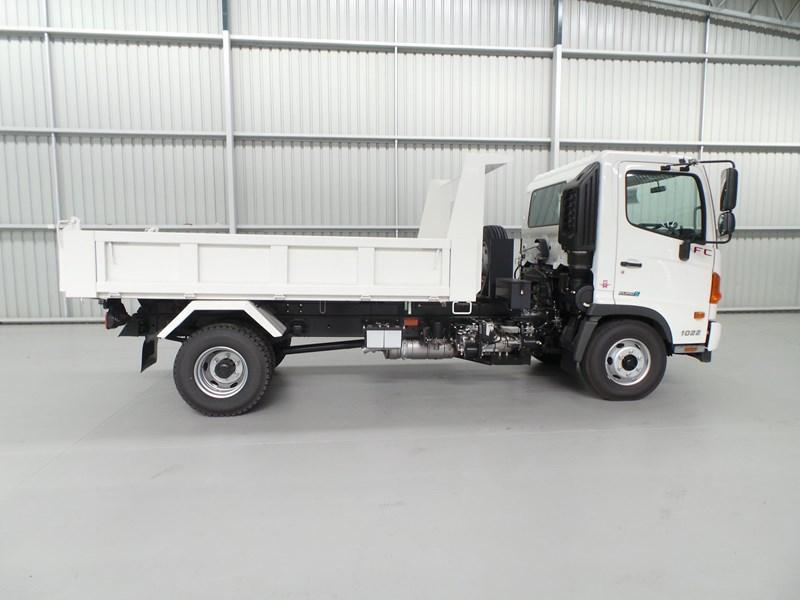 2016 HINO FC 1022 SHORT 500