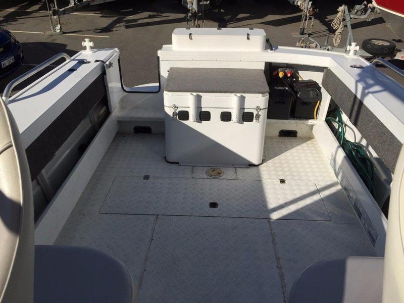 Quintrex 670 Offshore Hard Top