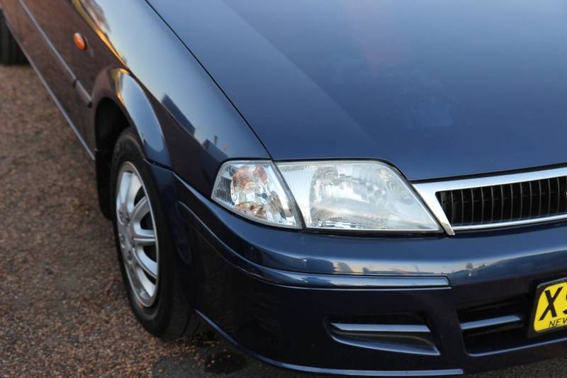 2001 FORD LASER LXi KQ