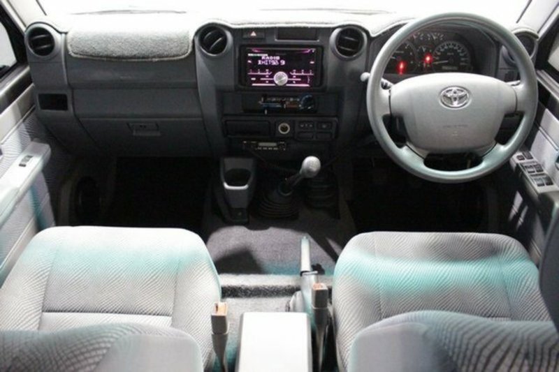 2012 TOYOTA LANDCRUISER GXL (4x4) VDJ76R MY12 UPDATE