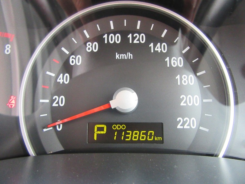 2010 KIA GRAND CARNIVAL SI VQ