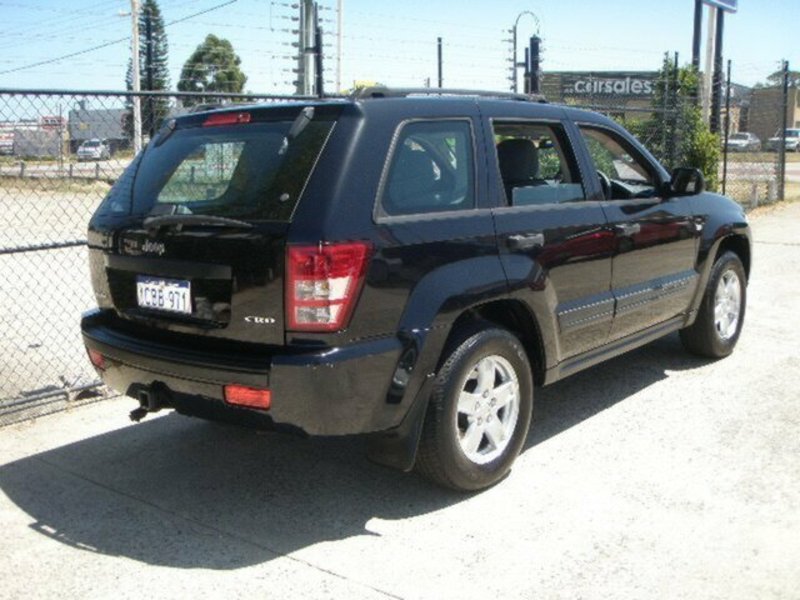 2005 JEEP GRAND CHEROKEE LAREDO (4x4) WH