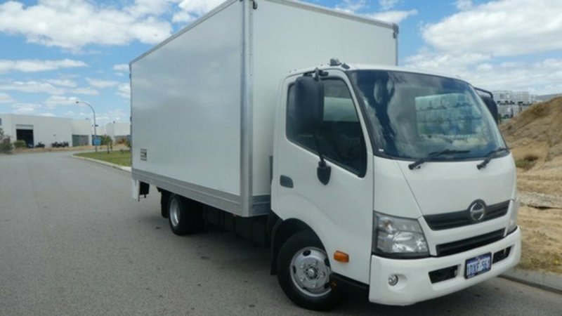 2012 HINO XZU710R-HKTMSQ3 616 300